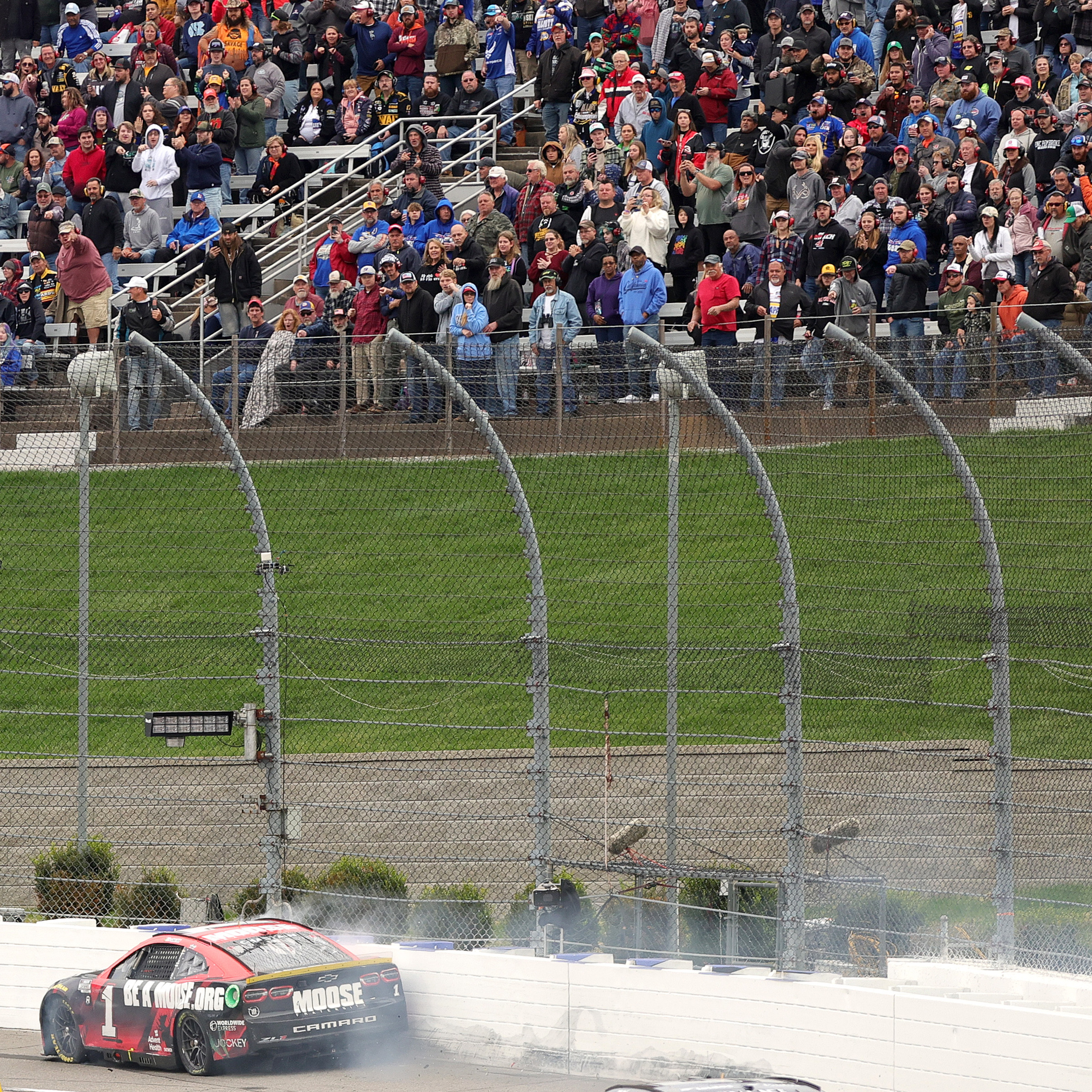 RacingWire Minute - Chastain Goes Full Send episode artwork