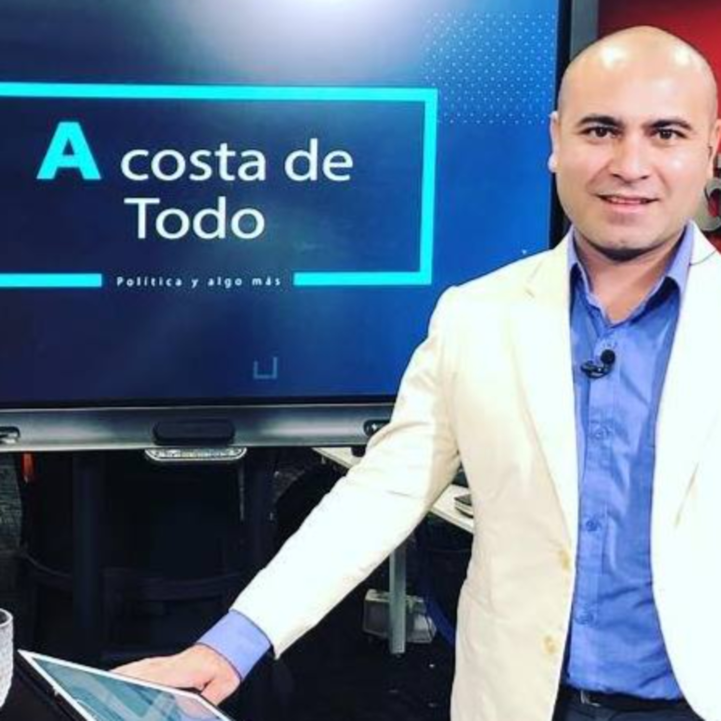 A costa de todo.