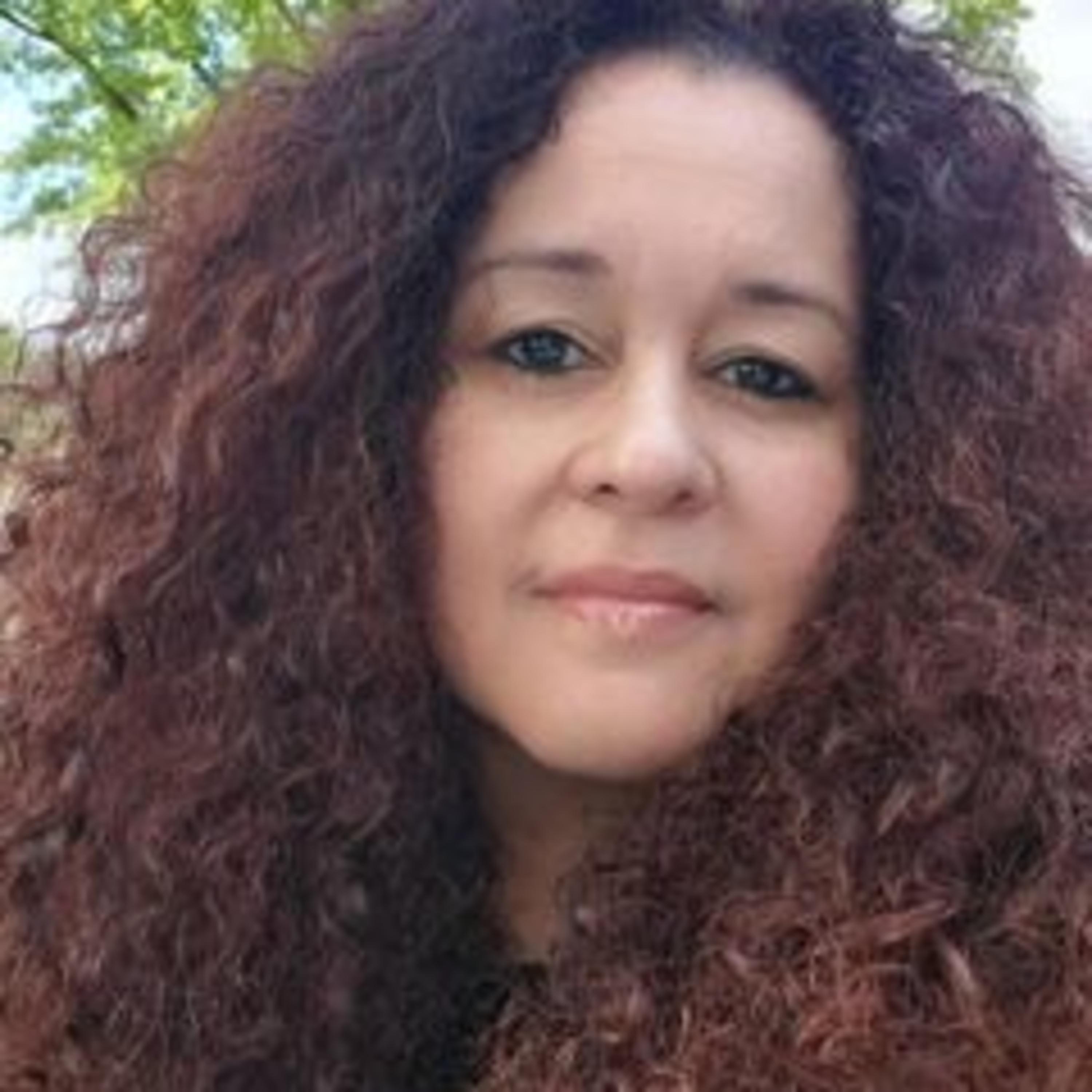 CURVY CHRONICLES- STORIES OF STRONG WOMEN