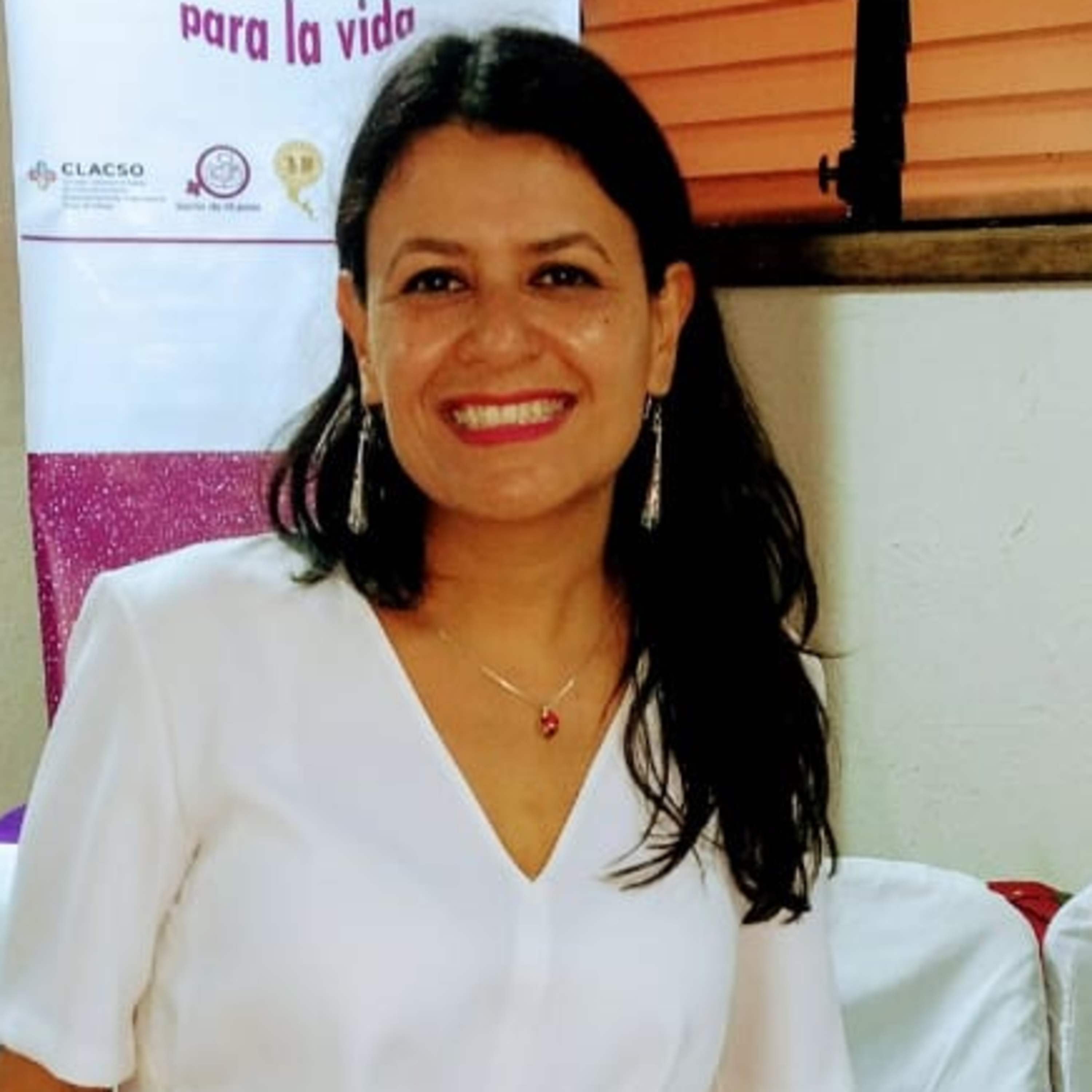 ENTREVISTAS HOY LLORÉ CANCIÓN