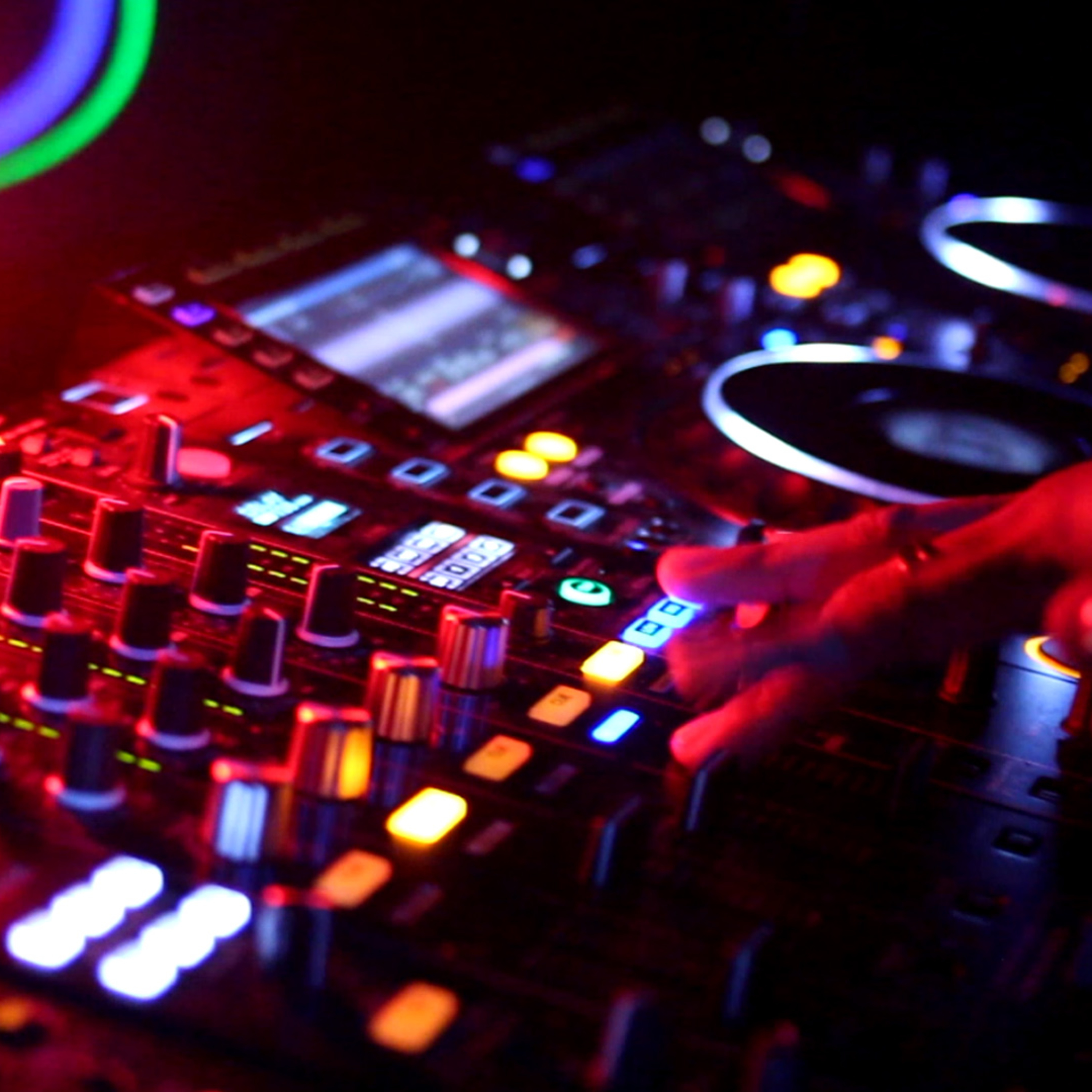 People and Dancefloors