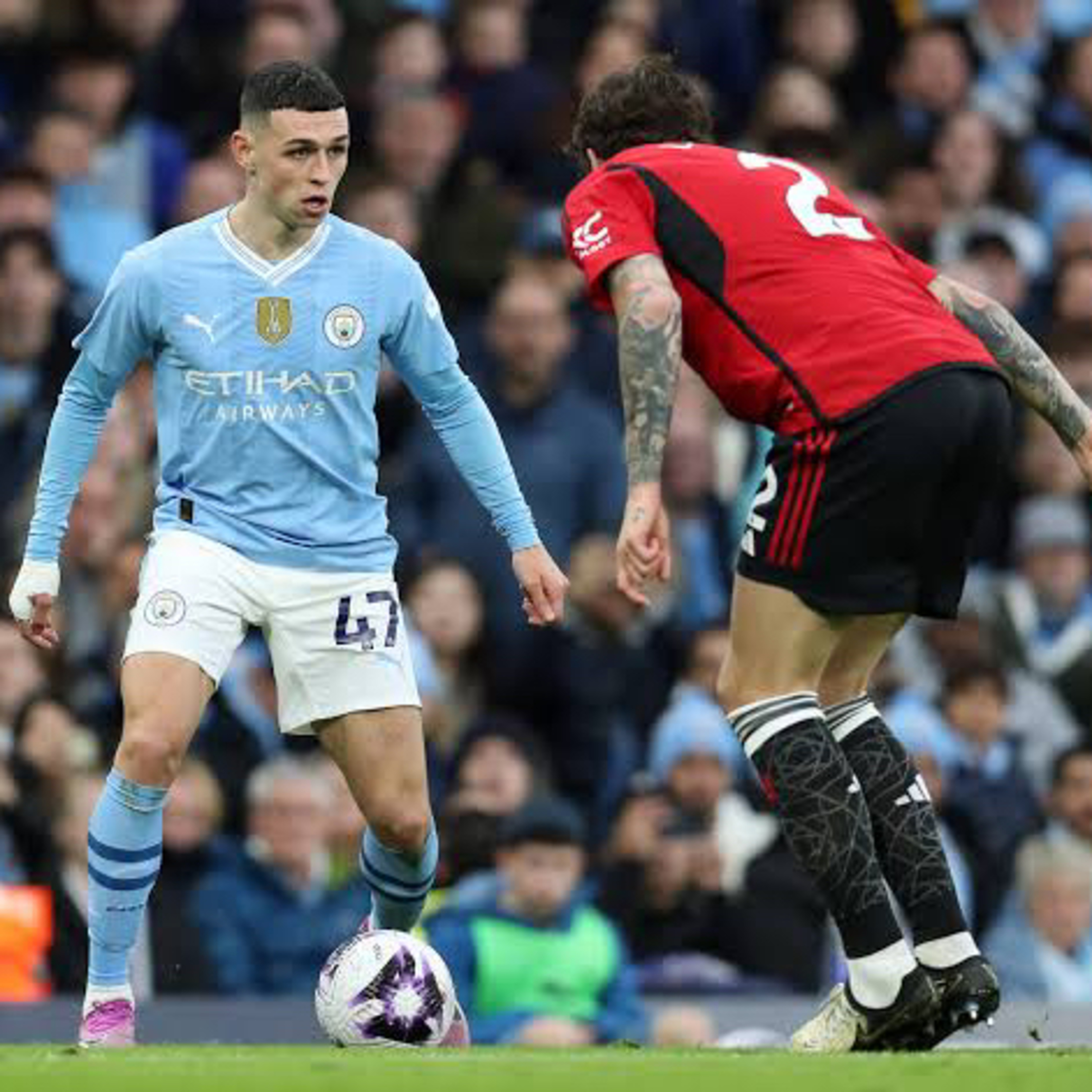 S4:E14 Crumbles at the Etihad