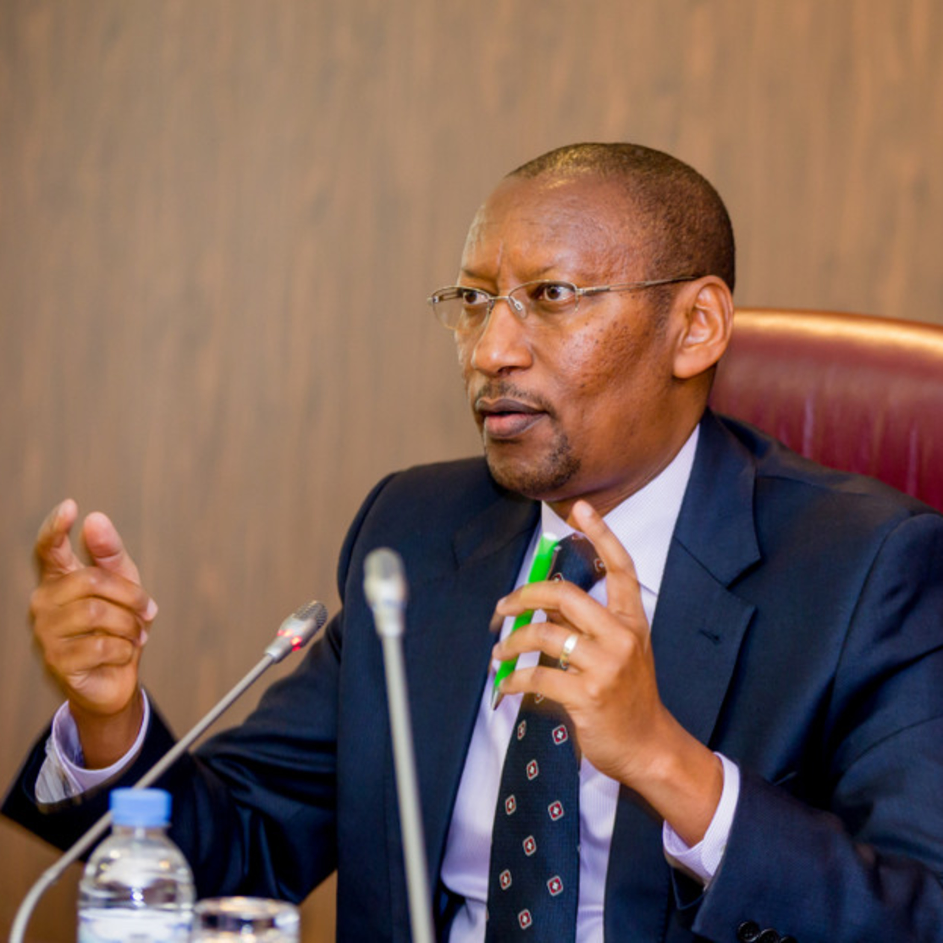 "U Rwanda ntirufite imyenda y'umurengera" - Rwangombwa