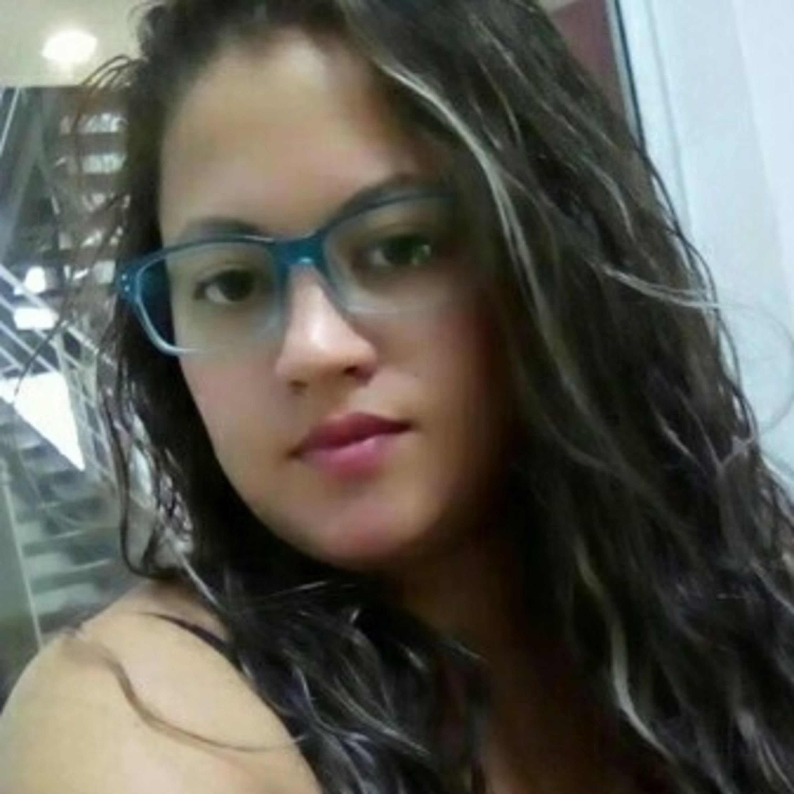 1. MUJER COMUNIDAD DE GOLONDRINAS