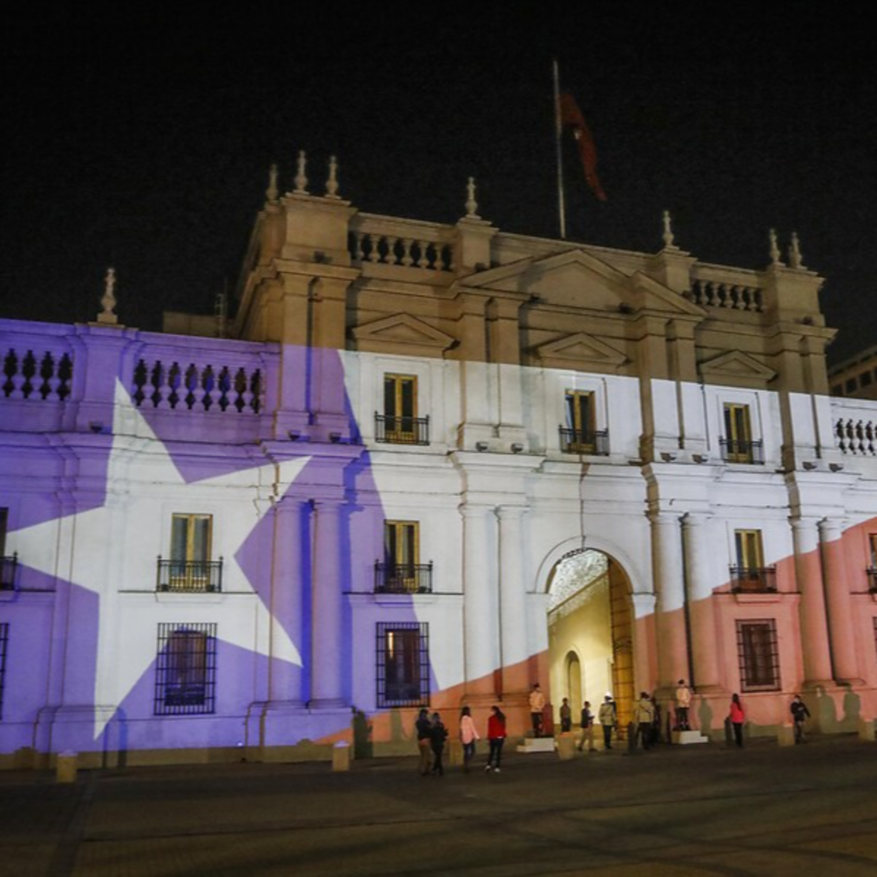El gobierno ha sufrido una derrota enorme, y ahora la derecha apoya al impuesto a los super ricos episode artwork