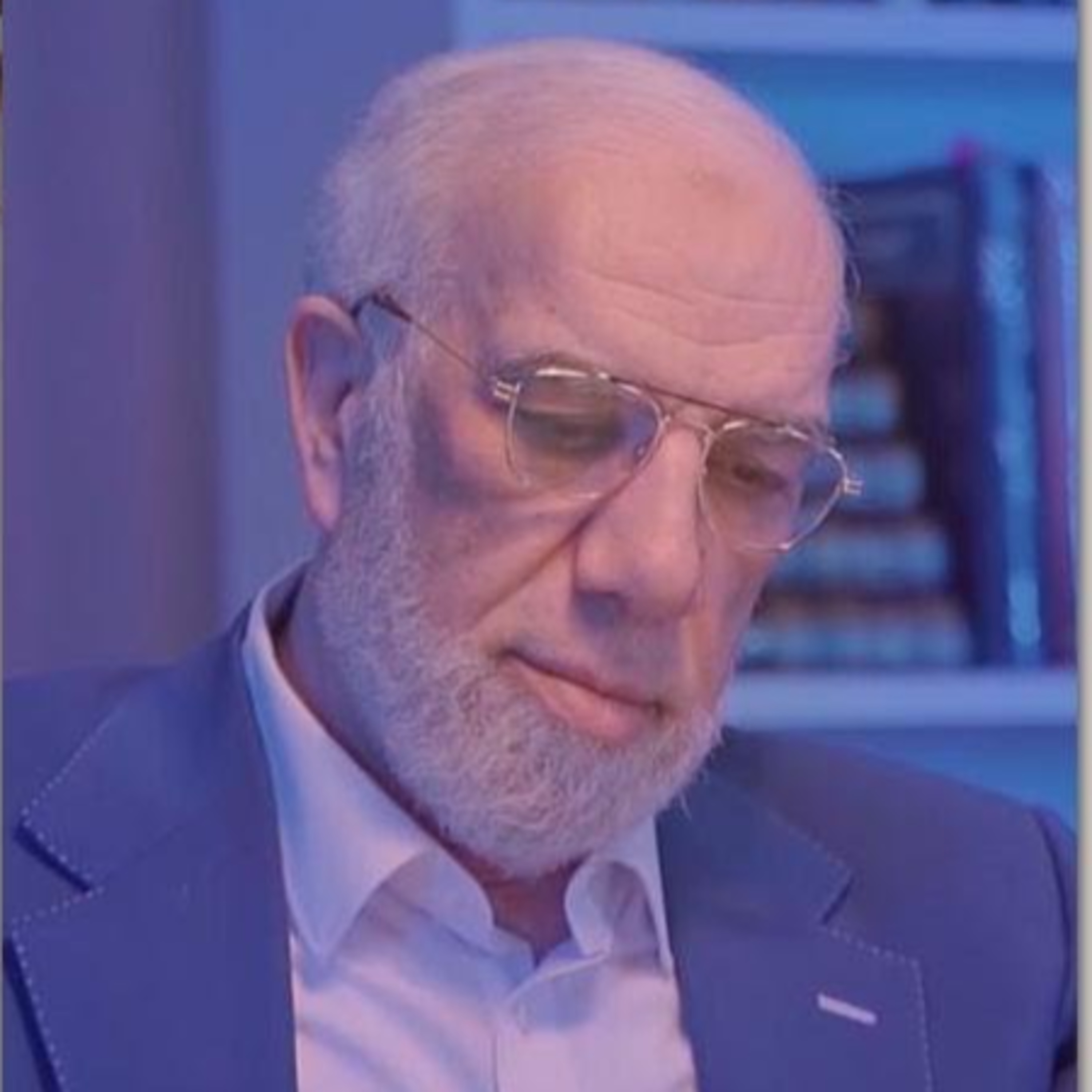 مدرسة رمضان (14) - الأعمال التي تصل للوالدين بعد موتهما