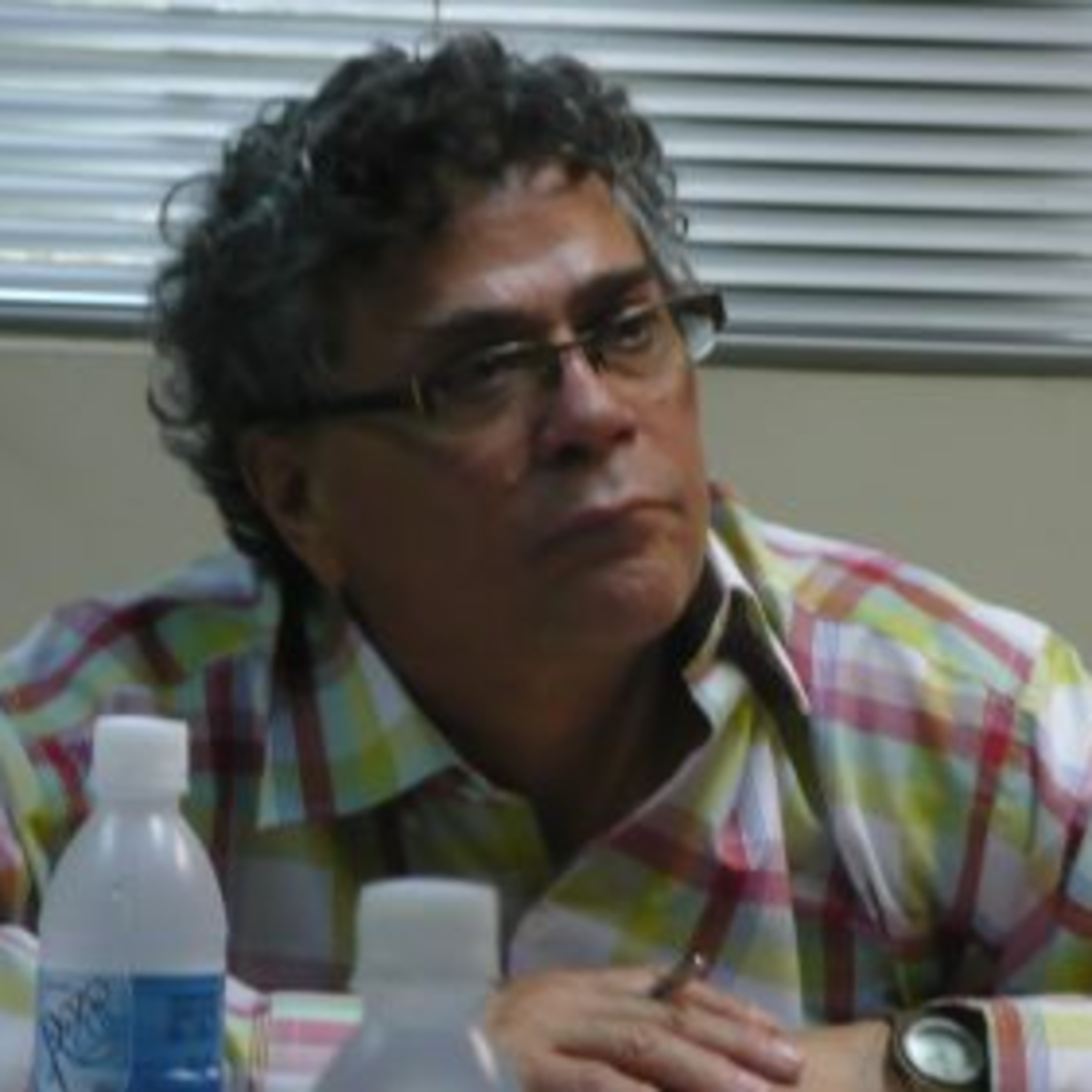 DESDE LA OTRA ACERA con Yosmar Molina