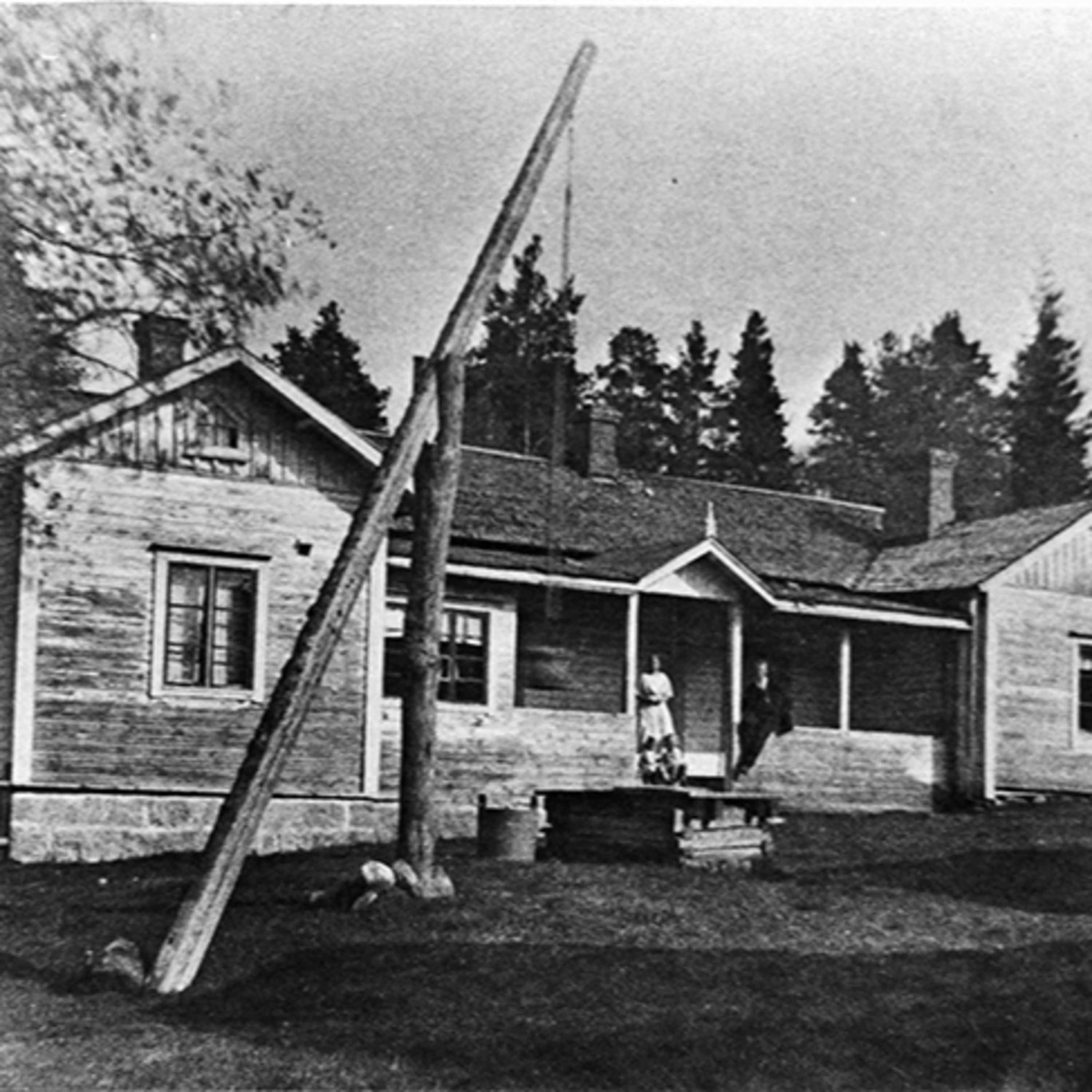 Päheet museot viikko Päijät-Hämeessä: Miten olisi historiaa täynnä oleva Lukkarin kierros Hämeenkoskella? episode artwork