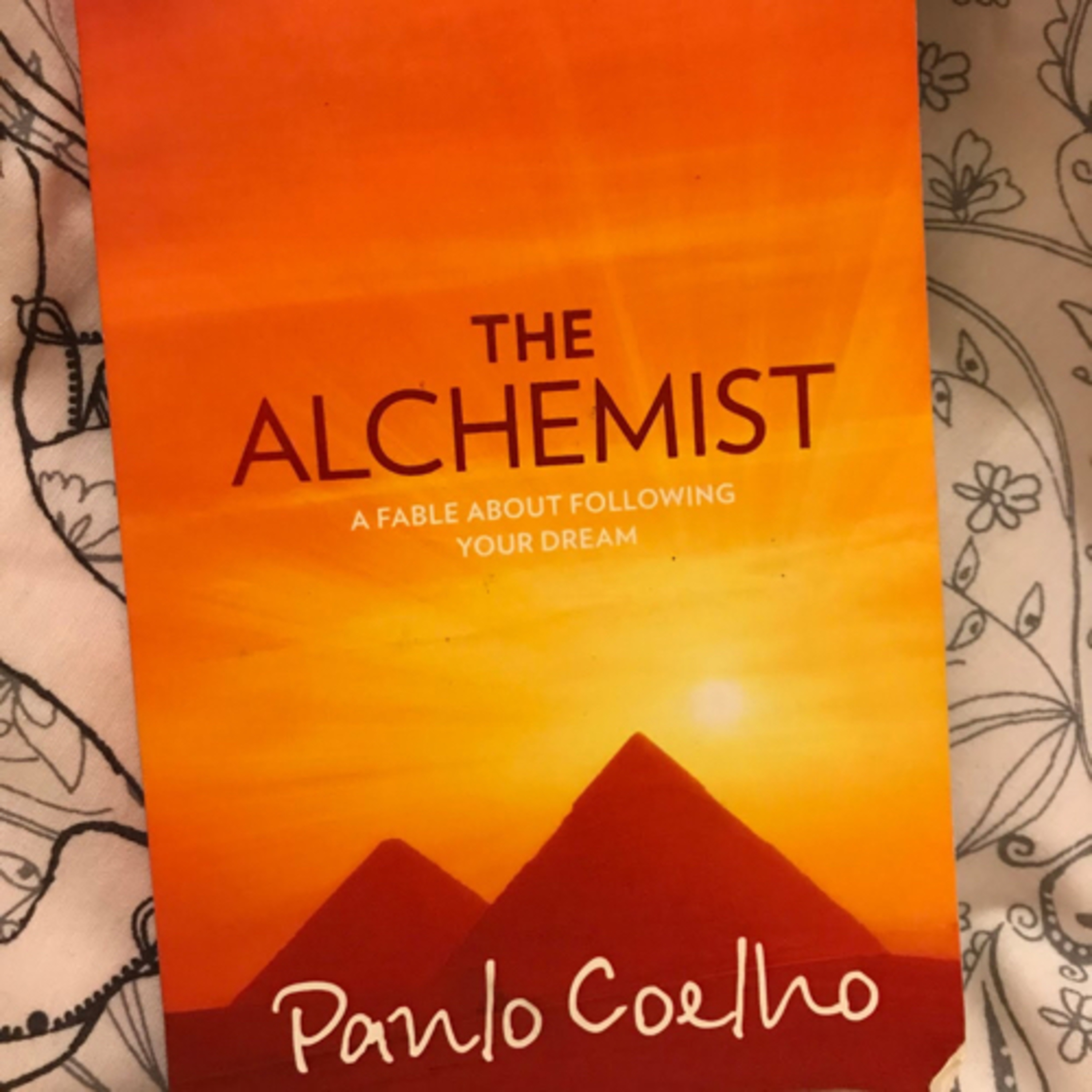Book#001 - The Alchemist - by Paulo Coelho episode artwork