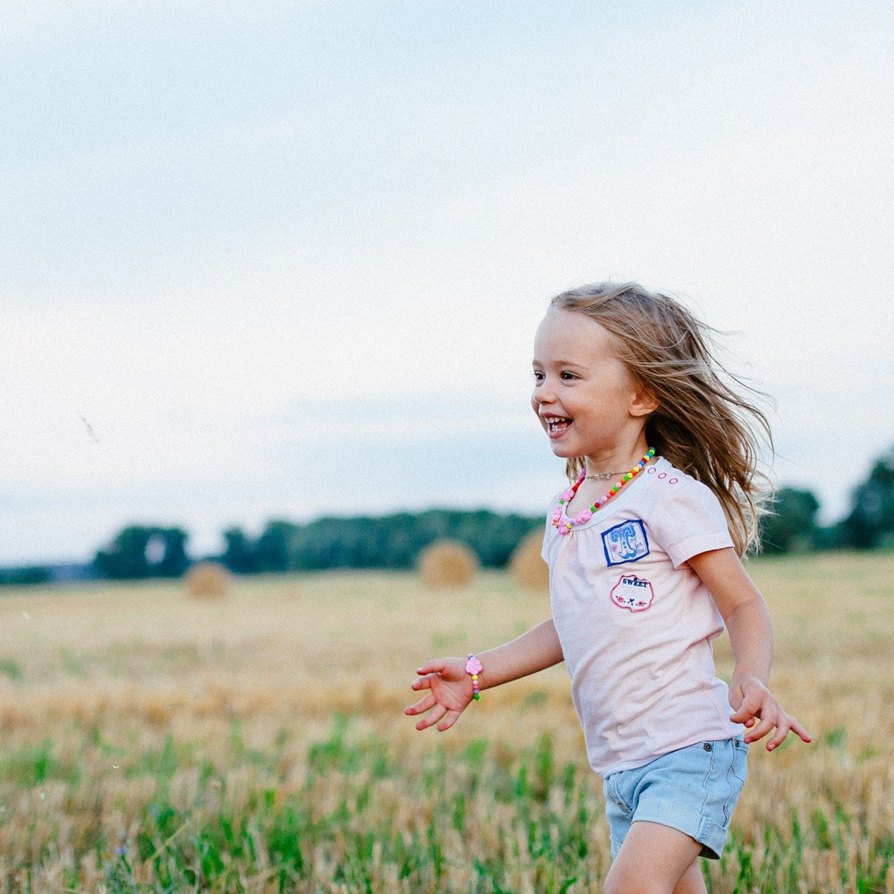 Adultos conscientes, Infancias felices