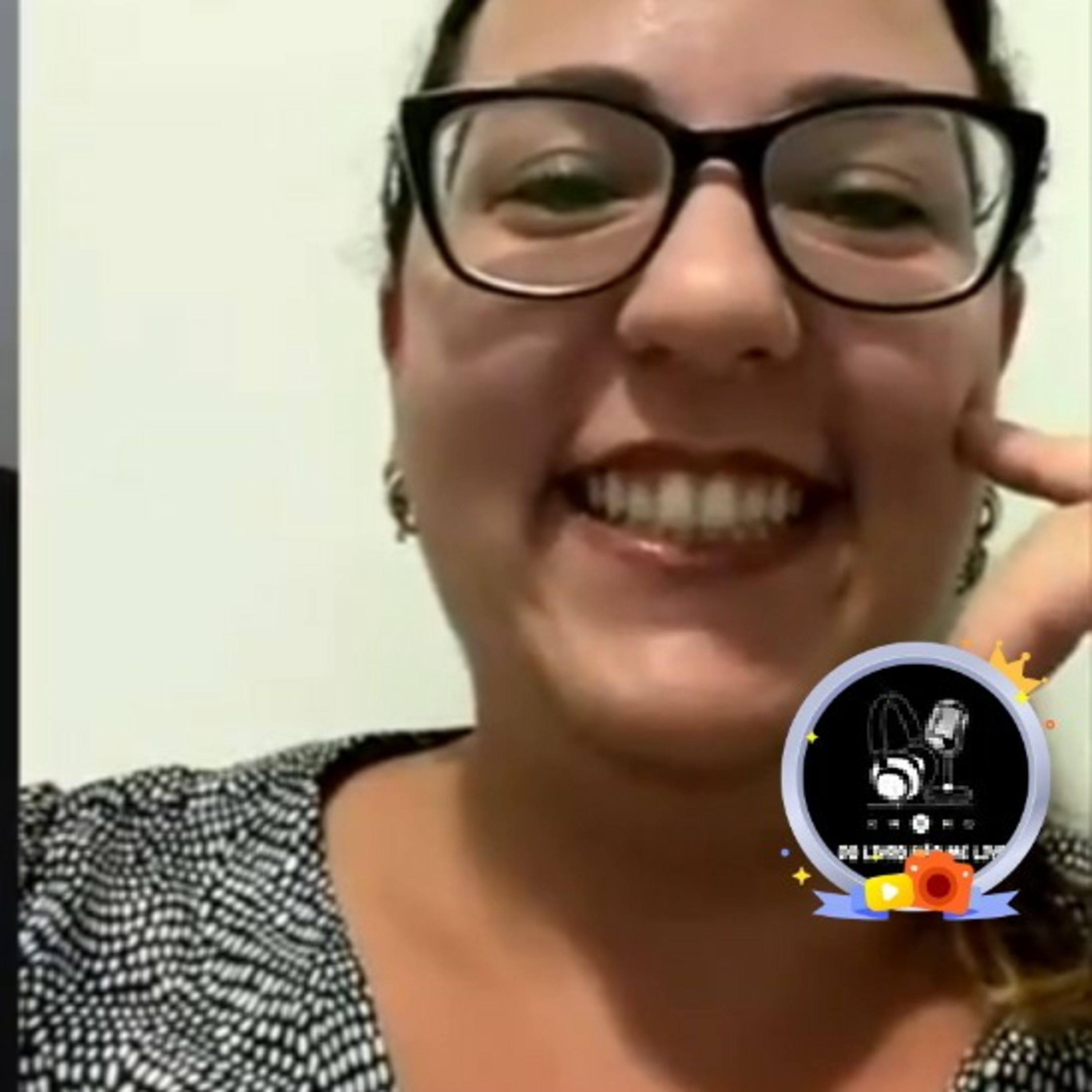 PÉTALAS DE SANGUE - ENTREVISTANDO A AUTORA AA LUÍSA TAVARES episode artwork