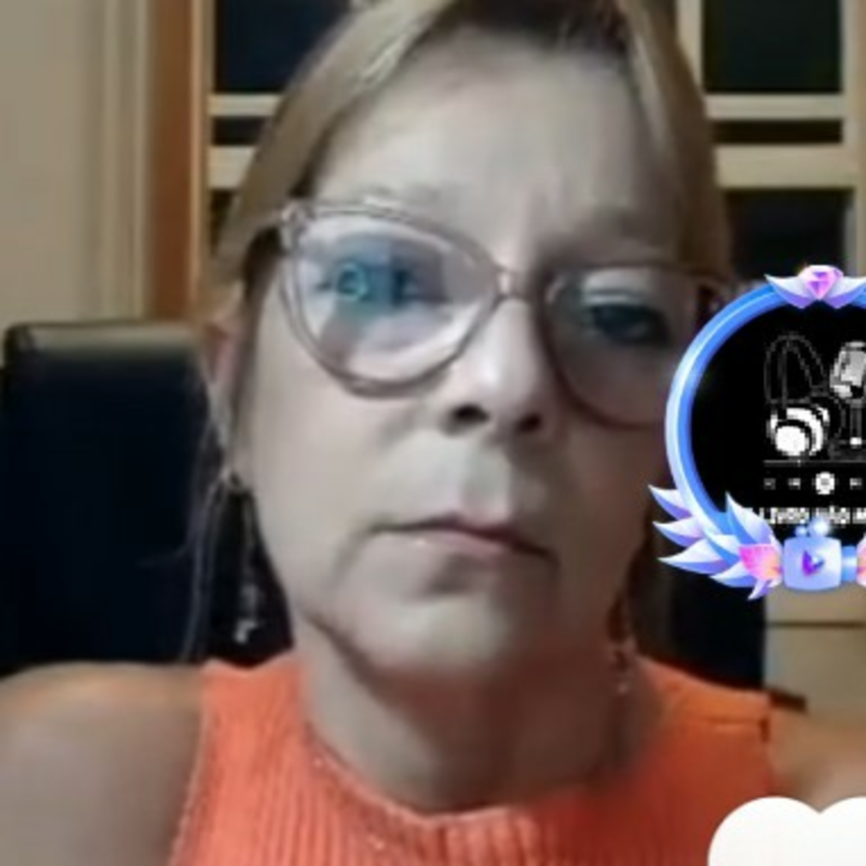 TRANSTORNO ALIMENTAR - ENTREVISTANDO A TERAPEUTA PERLA CARVALHO episode artwork