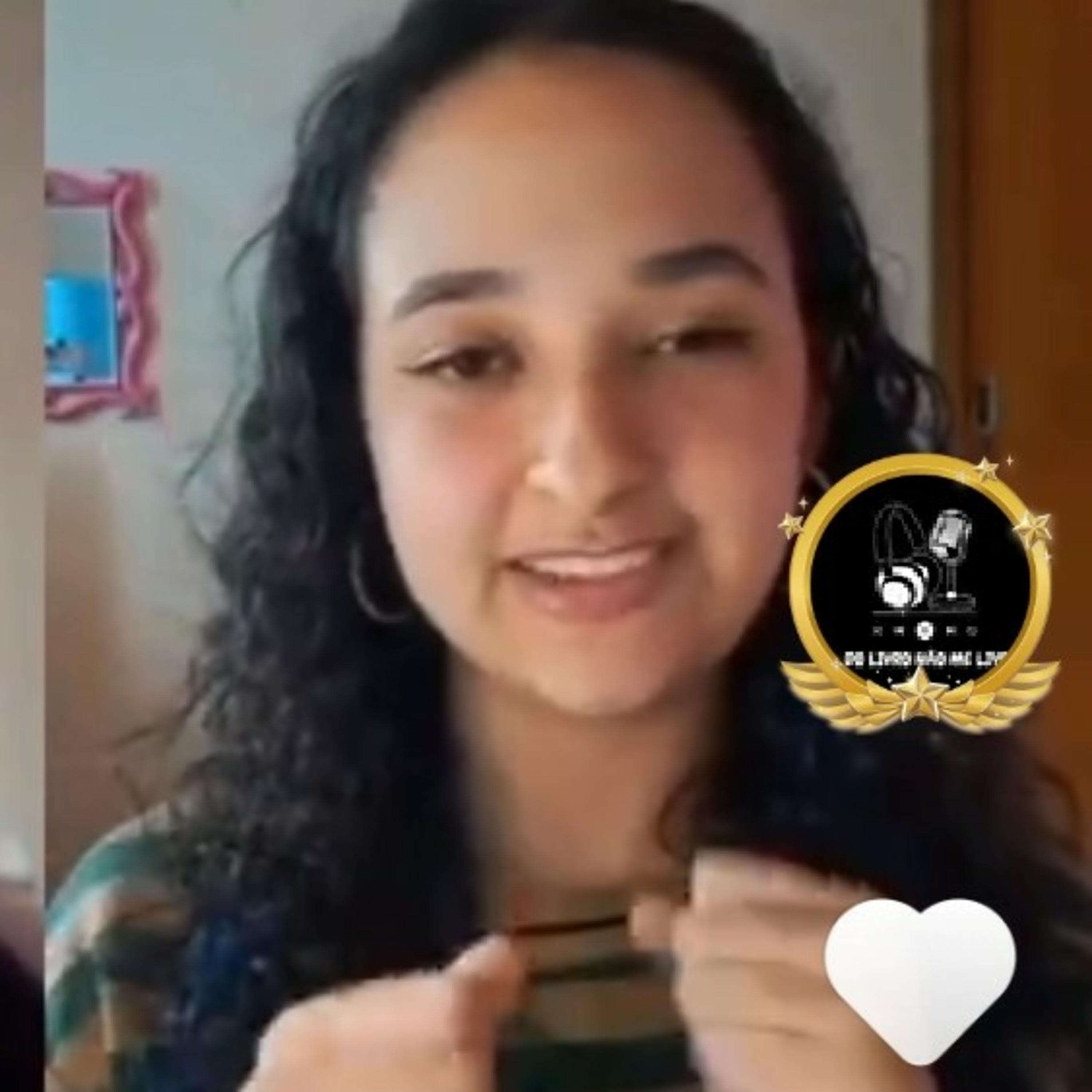 ENTREVISTANDO A AUTORA ESTELA DÁVILA episode artwork