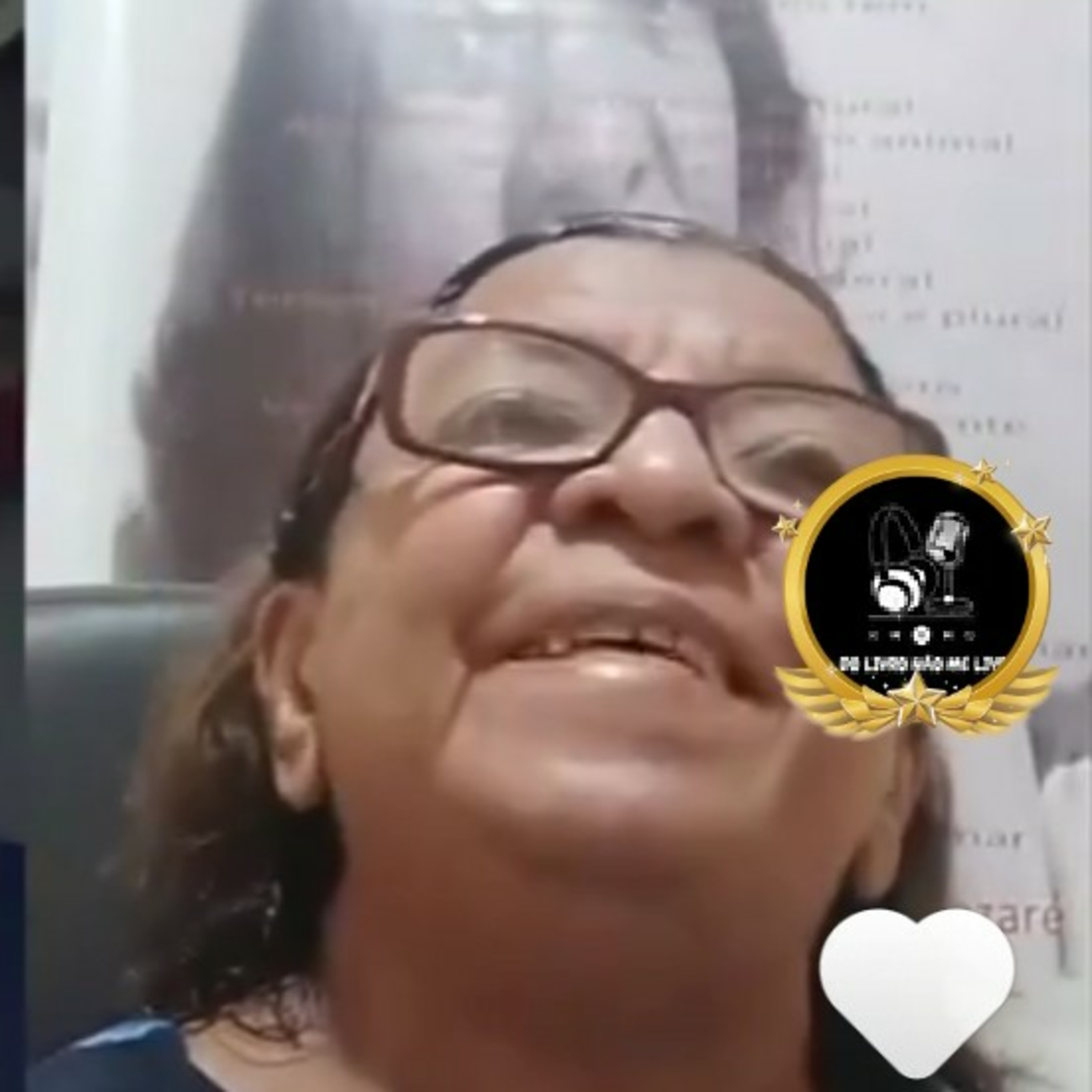 ENTREVISTANDO A AUTORA CLARA ENIA - ROMANCE DEPOIS DOS CINQUENTA episode artwork