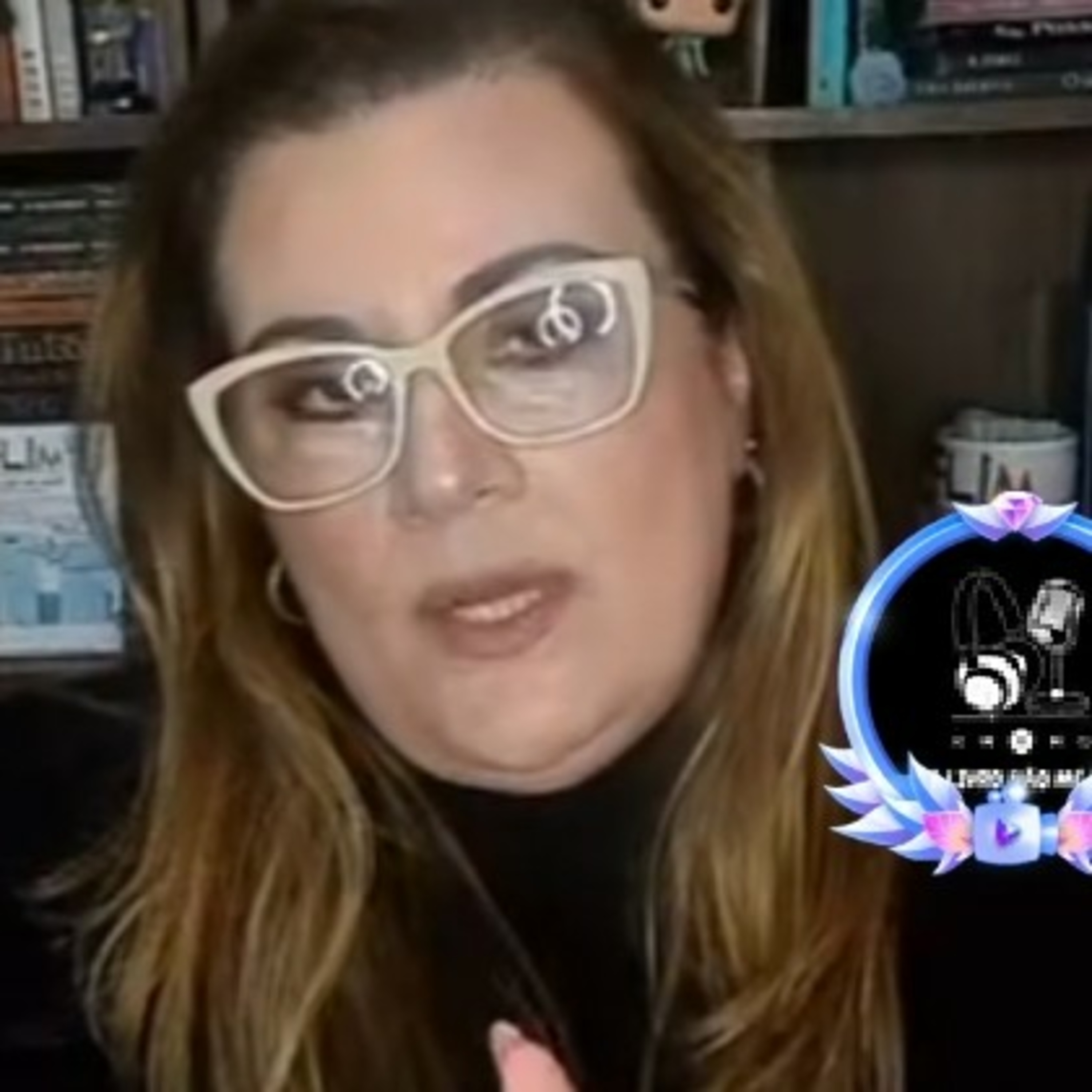 Eline Sato fala sobre o mercado hot e seus romances  episode artwork