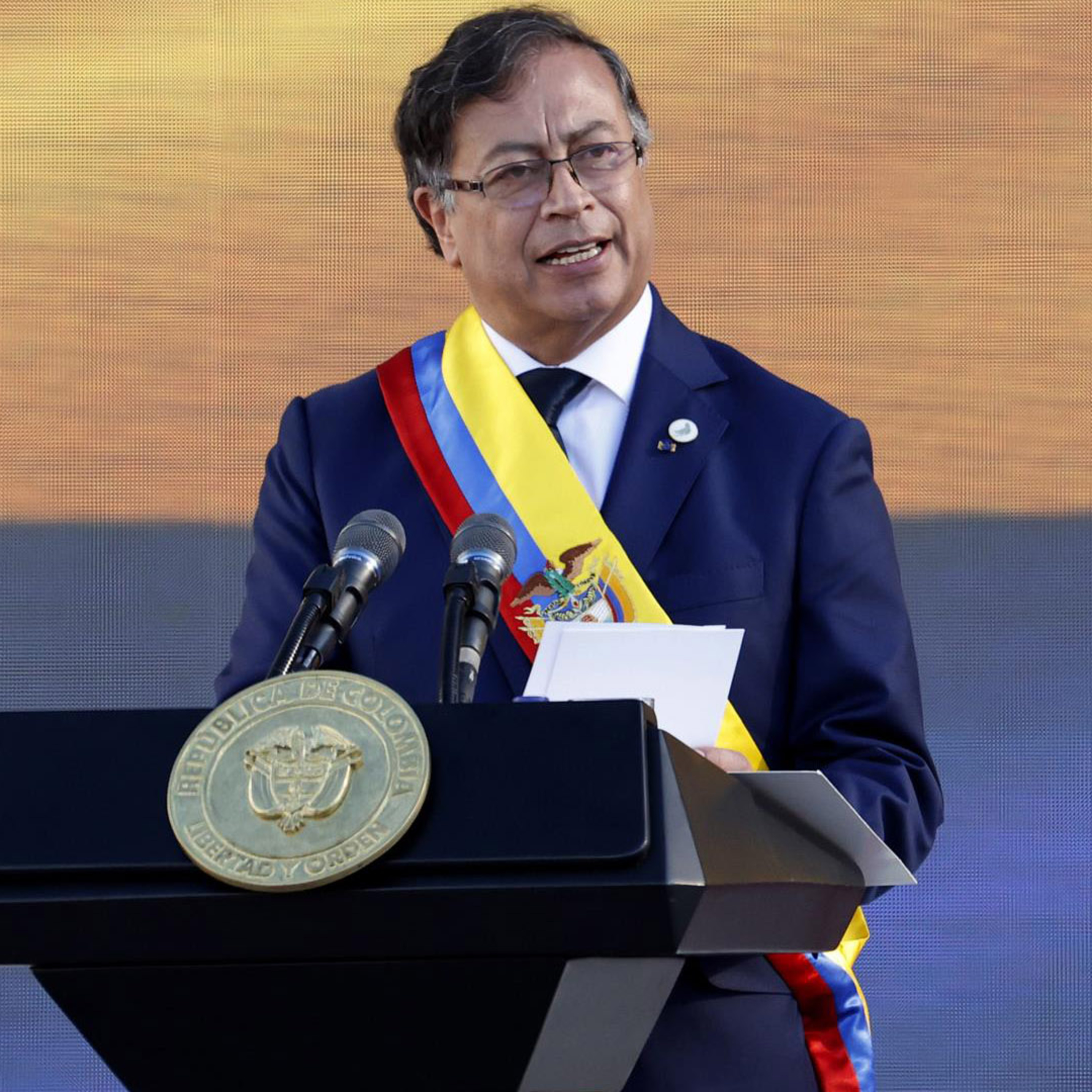 Gustavo Petro y lula da Silva se unen a la lista de presidentes de izquierda en América latina episode artwork