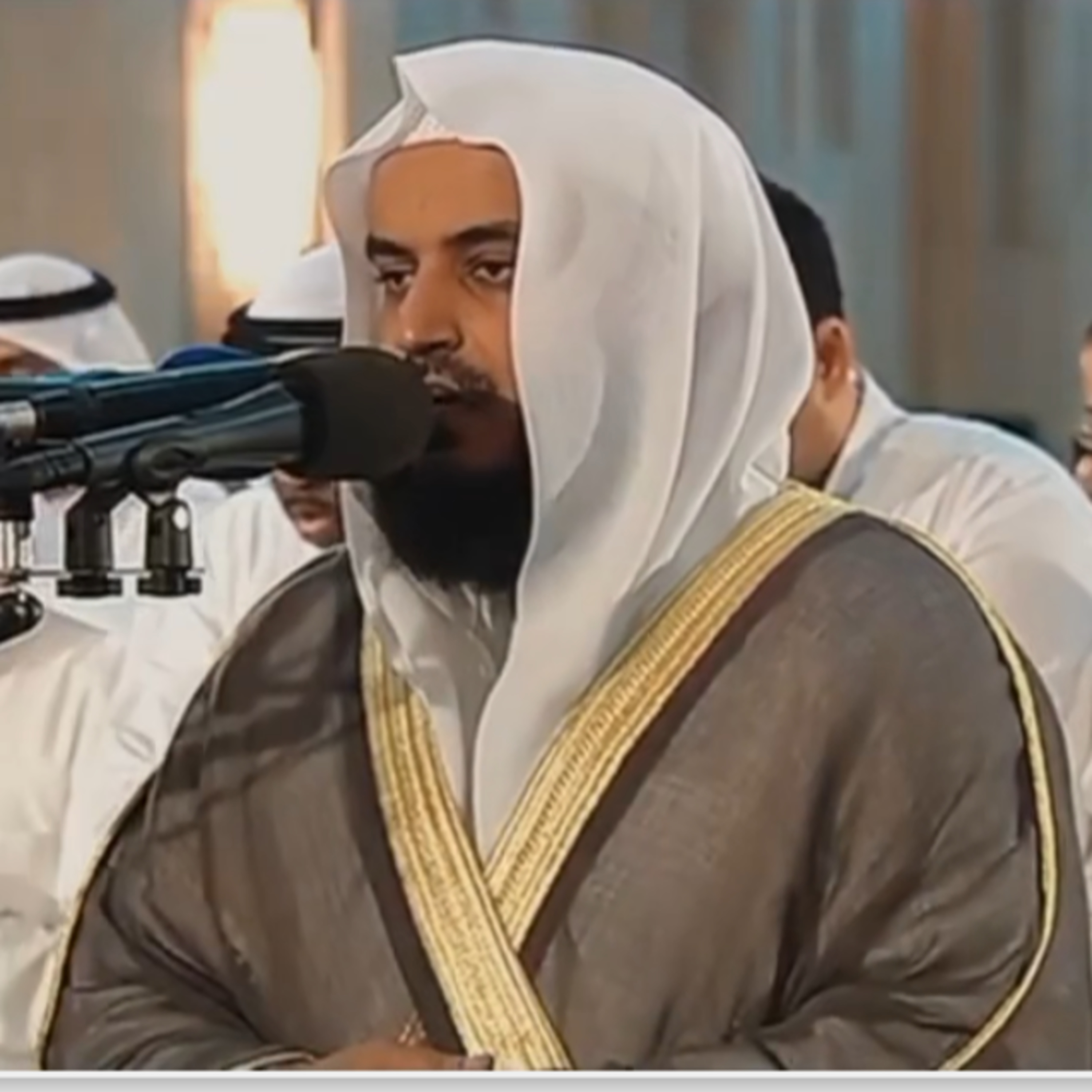 Surah Ghafir Syaikh Mishari Alafasy (Plus Video Terjemah Bahasa Indonesia)
