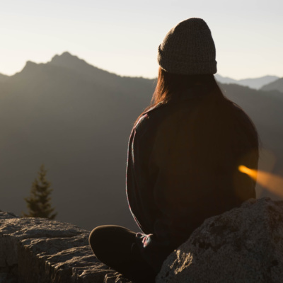 Abendmeditation in der Natur