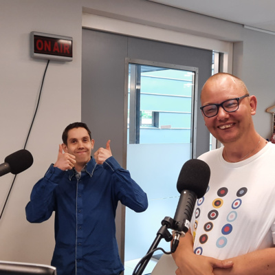 #42 DJ Jacco ontvangt zanger Frunzie in de Koffieshow