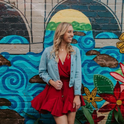 Episode 37 - Christine Crawford, Professional Artist and Muralist