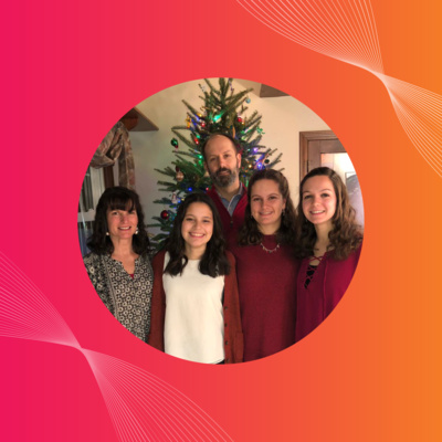 EP. 04 - ¿La realidad supera a la ficción? Vivir en EEUU con Sofi Escurra EP. 04 - ¿La realidad supera a la ficción? Vivir en EEUU con Sofi Escurra