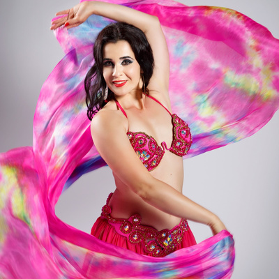 Bailaconmiren.com/ Danza Oriental/Feminidad