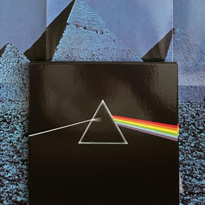 50 років з Флойдами, або деякі подробиці життя на темному боці місяця