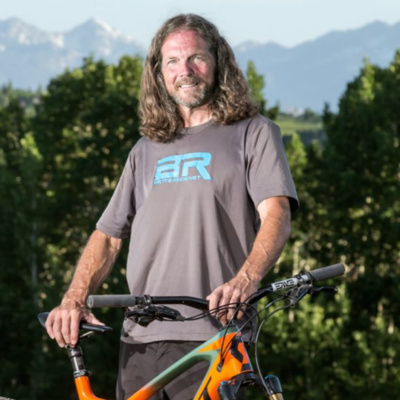 How to Mountain Bike Faster, According to a Top Coach