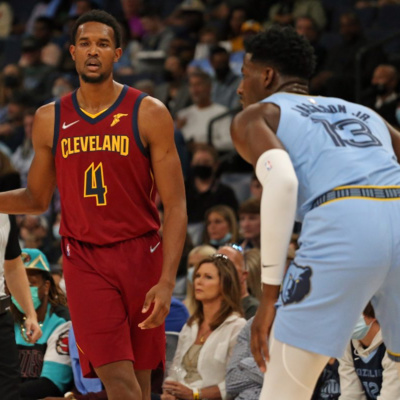 Episode 149: Theories on Steph’s Slump, and who has the best young core?