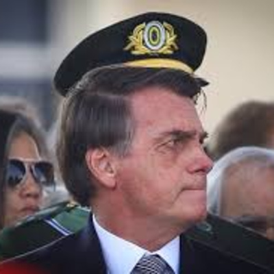 BOLSONARO QUER COMEMORAR O 31 DE MARÇO! Nós vamos deixar?