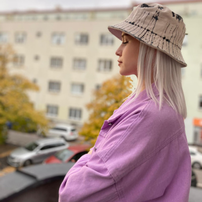 Probořit zeď