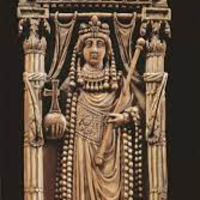Le Dirette di Galatea, le irresistibili lezioni di storia della Professoressa Vaglio.