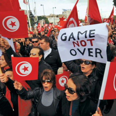 Tunus Cumhurbaşkanı Parlamento’nun Askıda Kalma Süresini Uzattı ve Seçimlerin Bir Yıl İçinde Yapılmasına Karar Verdi episode artwork