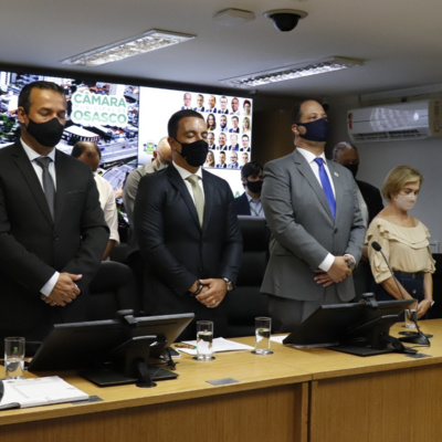 E começa o ano legislativo