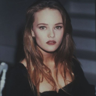 Vanessa Paradis: 14 năm không danh phận, sinh 2 con vẫn bị Johnny Depp ruồng bỏ để cưới Amber Heard episode artwork