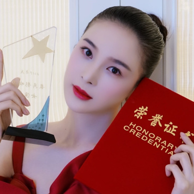 Triệu Anh Tử - Mỹ nhân “Ỷ Thiên Đồ Long Ký” bị tố ở bẩn, không mặc nội y? episode artwork