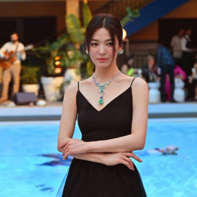 Song Hye Kyo bị tố lạm dụng photoshop, ảnh chụp lén và tự đăng khác một trời một vực episode artwork