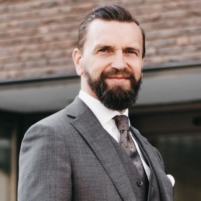 Daniel Šmíd o etiketě a oblékání: Buďte odvážní být jiní Daniel Šmíd o etiketě a oblékání: Buďte odvážní být jiní