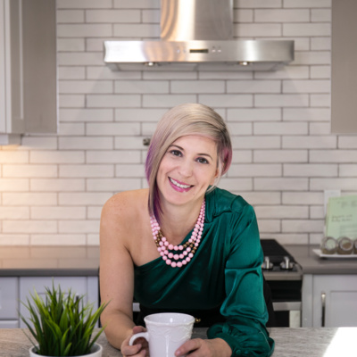 Stager Talk with Shauna Lynn Simon RESACON 2022 Speaker - Building Your Dream Team (with and without hiring) episode artwork