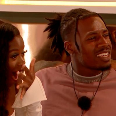 Love Island UK Season 9 EPS15 - All The Guys Chase Sammie
