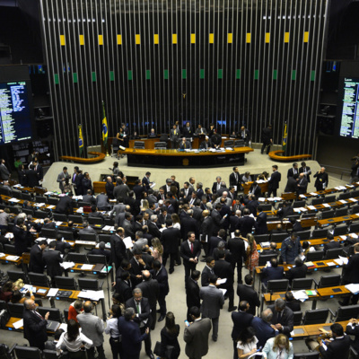 Com Lula ou Bolsonaro, qual Câmara deve sair da eleição? E por que isso importa episode artwork