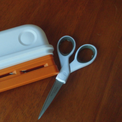 E2.45 How to shear your angora rabbit for less than $18 in tools.
