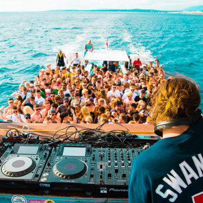 Part 3 : Yacht Deejay