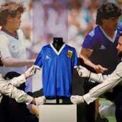 Subastan camiseta de Diego Maradona. episode artwork