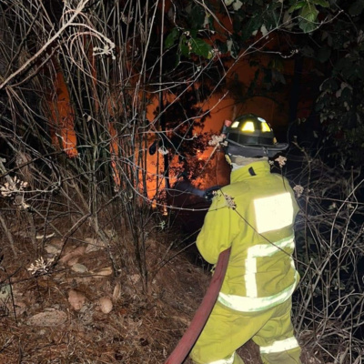 Bomberos Voluntarios de Quiché combaten incendio forestal.  episode artwork
