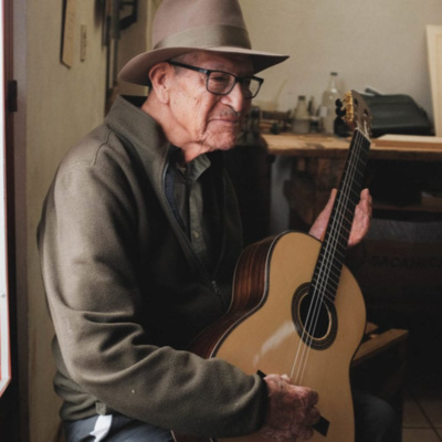 Mexico's Master Guitar Makers