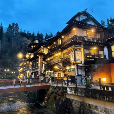 Episodio 33: ♨温泉|Las aguas termales