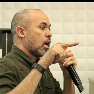 Primeiro de maio e a luta dos trabalhadores. Hernerto Luz