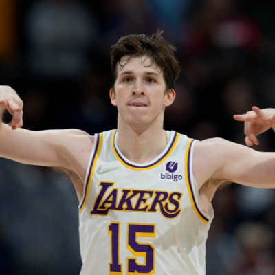Lakers Fast Break- Who Actually Is The Third Option For The Lakers? Group Chat!