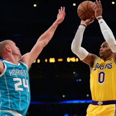 Lakers-Hornets Wrap Up! AD Out Indefinitely and So Is The Defense! Group Chat!
